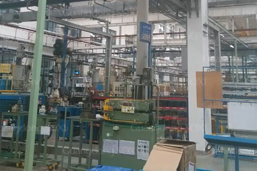 In Central Loading System Plastic Processing Machine