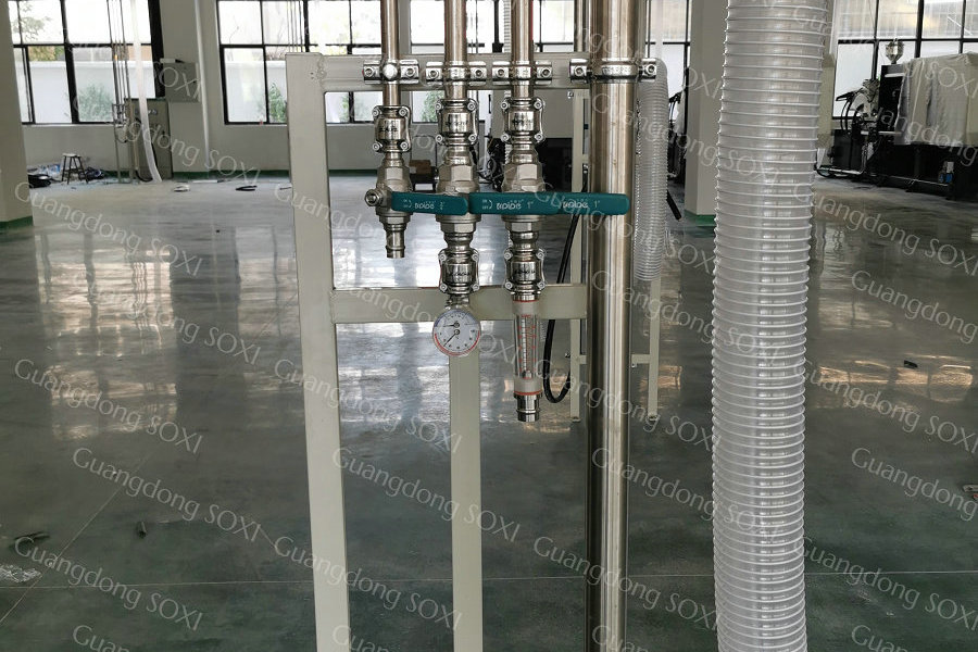 In Central Loading System Plastics Machinery For Sale
