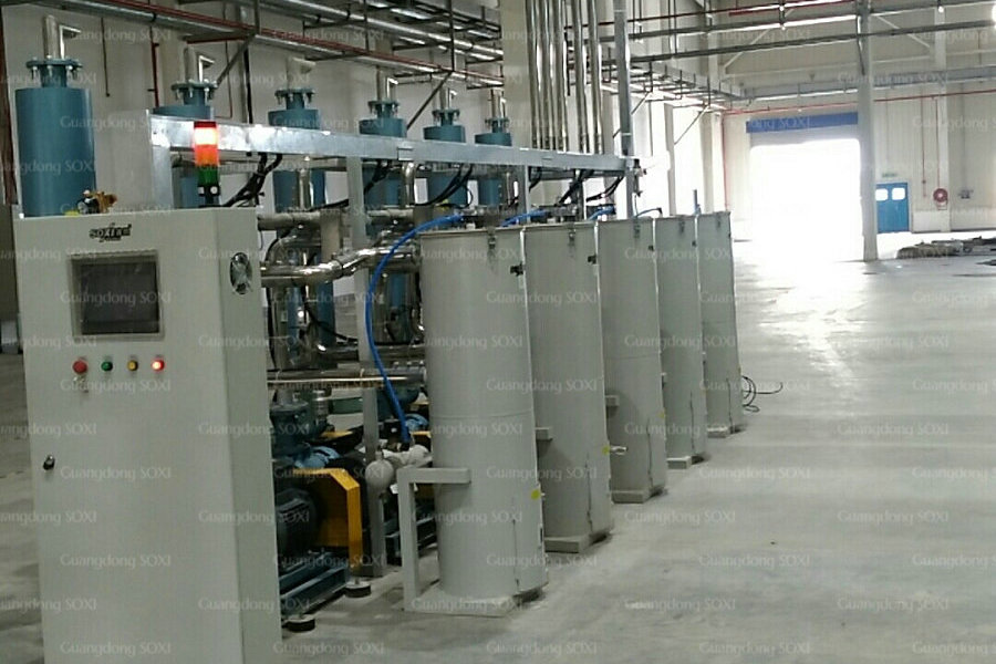 In Central Loading System Plastic Auxiliary Machinery