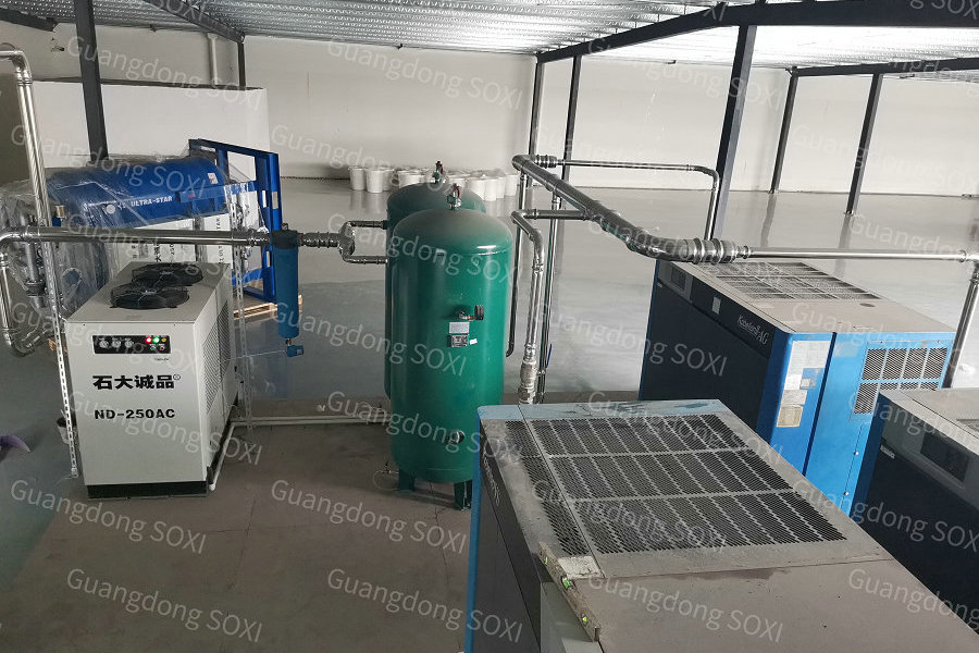 In Central Loading System Plastic Auxiliary Machinery